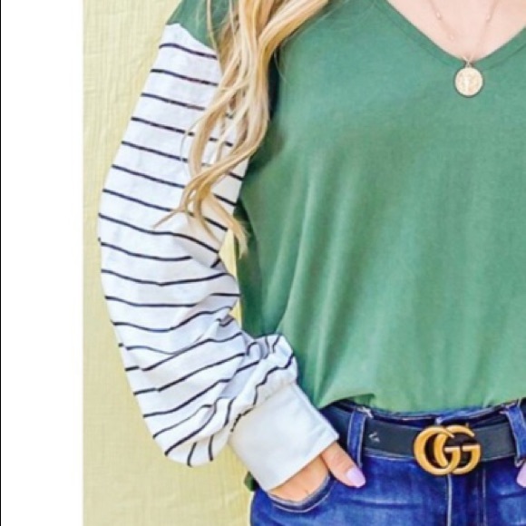 V neck, long sleeve  Kelly green with stripe contrast - Picture 5 of 9